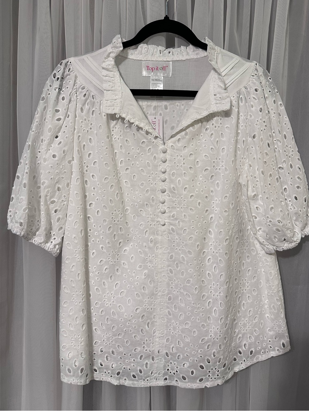 Top It Off White Cotton Eyelet Puff-Sleeve Top Size L